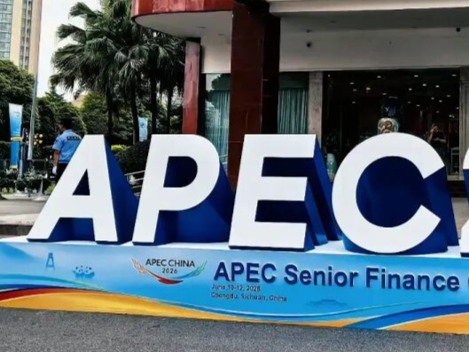 APEC 成都会议发布《成都声明》！宜泊 AI 全域停车方案，践行亚太数智交通合作蓝图